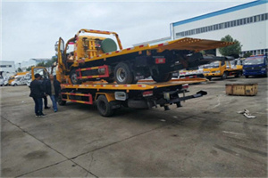 五峰同城汽车补胎