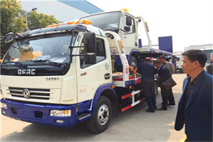 五峰汽车道路救援拖车价格